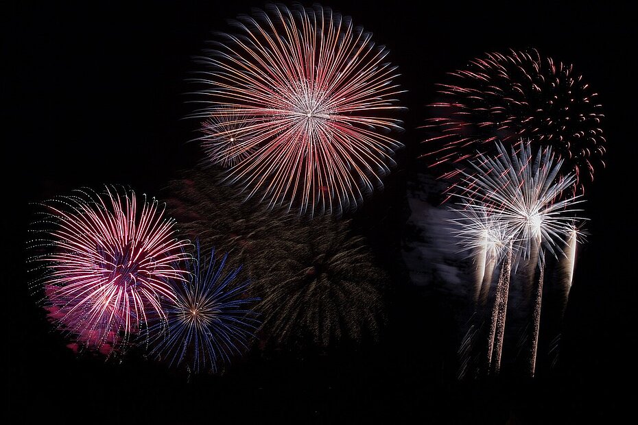 Silvesterfeuerwerk am Himmel